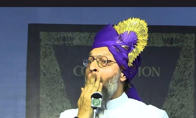 Hyderabad MP Asaduddin Owaisi hilariously reacts to Solapur Police notice