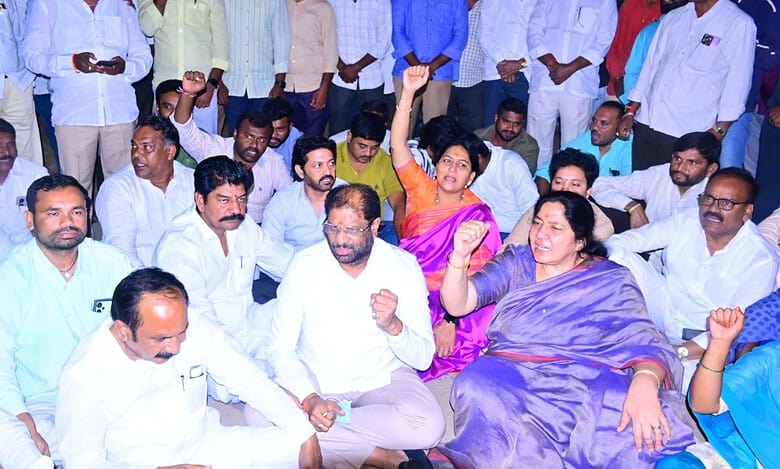Telangana: BRS postpones Mahabubabad Maha Dharna after cops deny permission