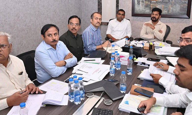 CM Revanth holds review meeting with officials on diverting 20 tmcft Godavari water from Kondapochamma Sagar and Mallanna Sagar reservoirs to Hyderabad for drinking water needs.