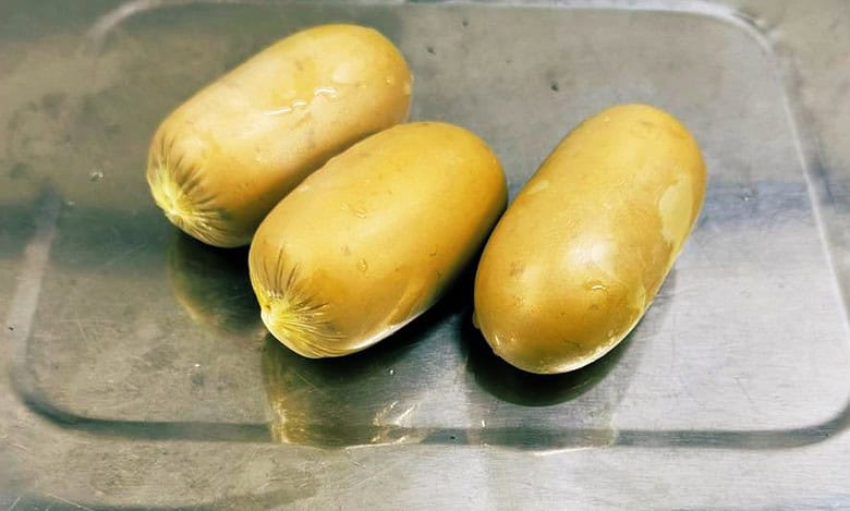 Delhi: Indian flyer from Dubai smuggles gold in rectum, held