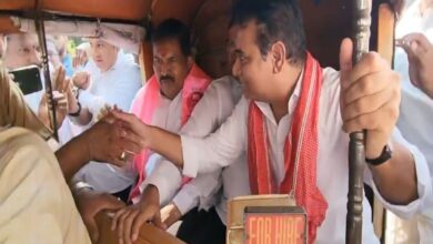 Hyderabad: KTR takes auto, attends dharna by drivers demanding Rs 12k per year