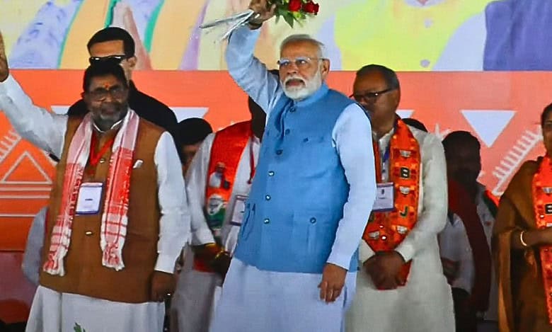 ‘Ek rahoge toh safe rahoge’: PM Modi at poll campaign in Jharkhand