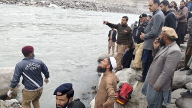 16 killed after coach falls into river in Pakistan