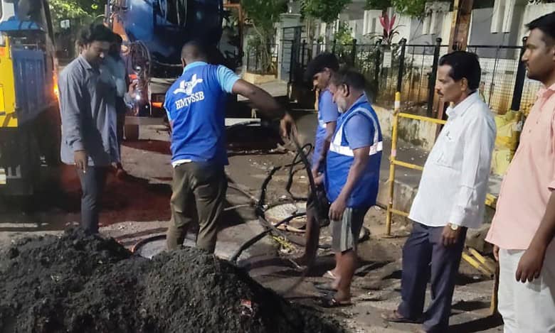 Hyderabad water board cleans 50,000 manholes, de-silts 700 km