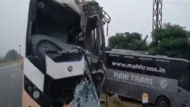 Telangana: 30 injured in Hyderabad-Vijayawada bus accident