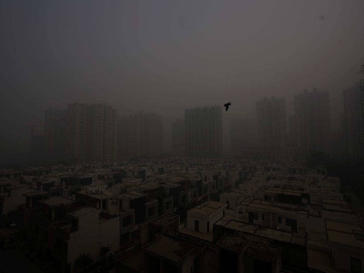 Delhi's air quality hits 'severe plus' at 484; visibility plummets to 150m
