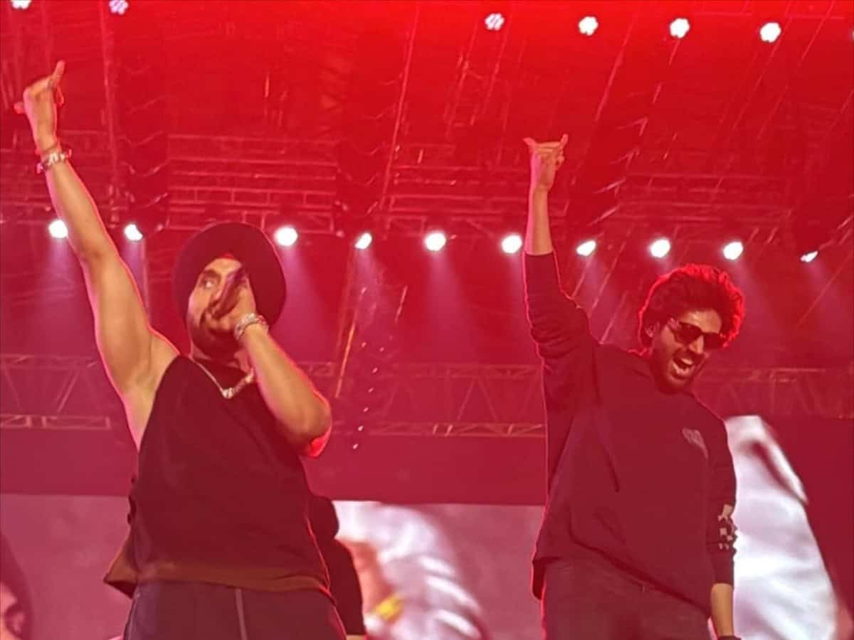 Amid Hyderabad controversy, Kartik shows support for Diljit in Ahmedabad