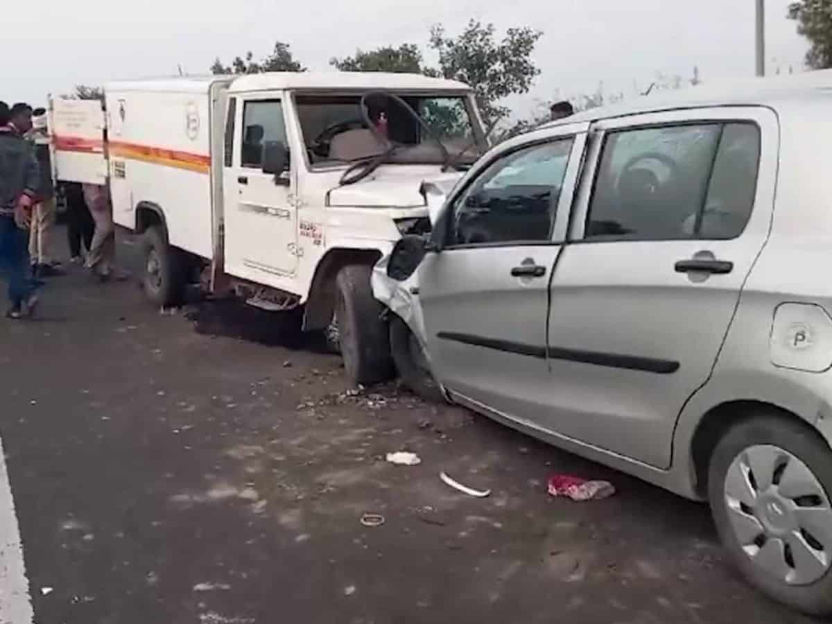 4 of a Hyderabad family, driver die as car collides with truck in Karnataka