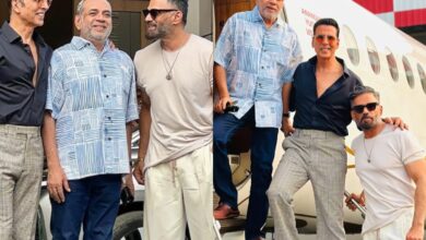 Suniel shares pictures with Akshay, Paresh Rawal: 'No Hera Pheri'