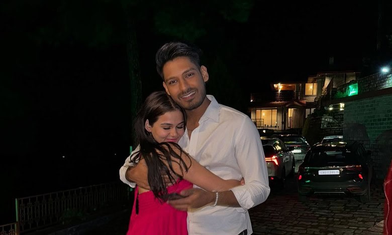 BB 18: Videos of Digvijay Rathee with his girlfriend go viral