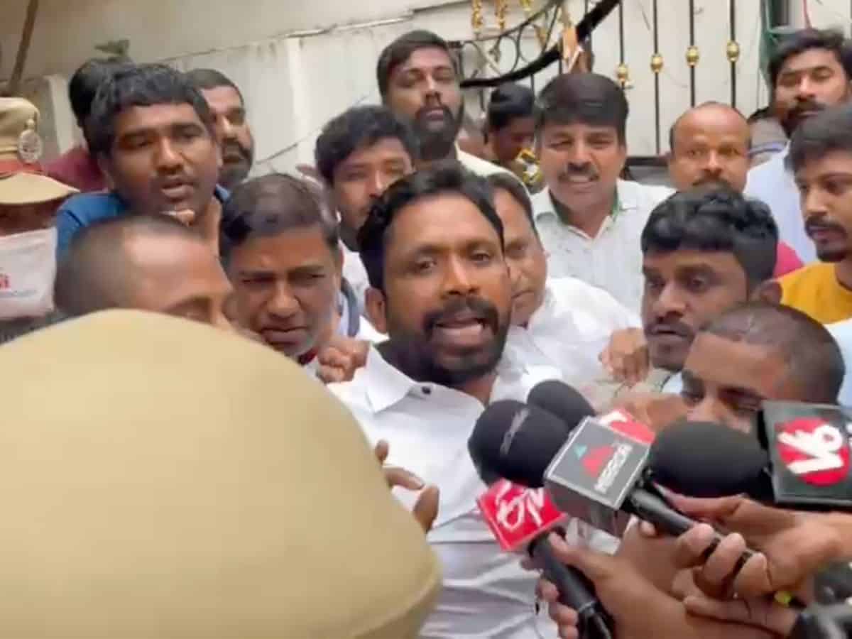 Hyderabad: Ex SC-ST commission chief Errolla Srinivas taken into custody
