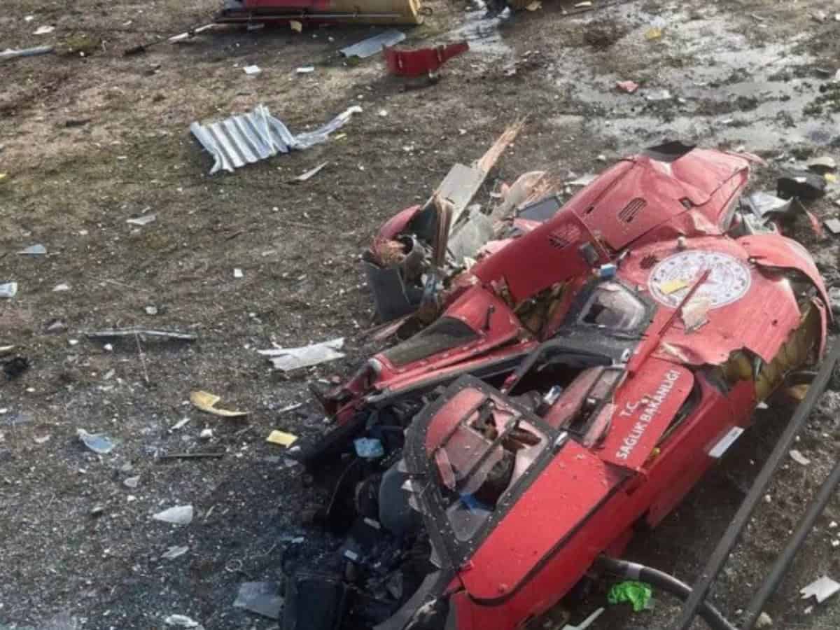 Helicopter crashes into Turkish hospital, four dead