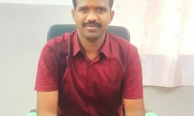 Telangana: Sub Inspector dies by suicide in Mulugu