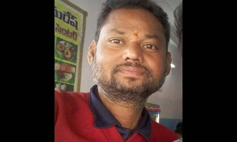 Telangana: Unable to clear loan, weaver dies by suicide in Sircilla