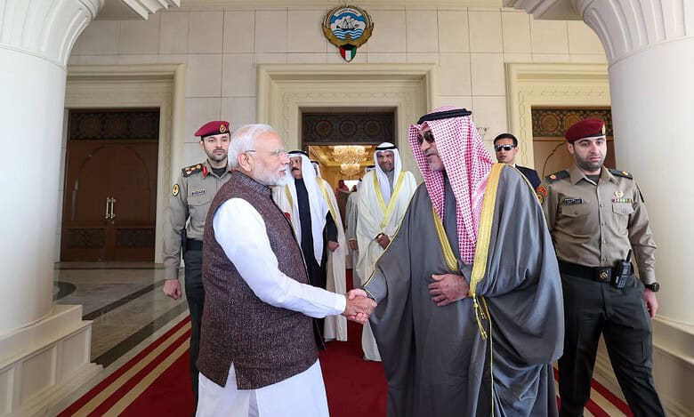 PM modi in Kuwait (1)
