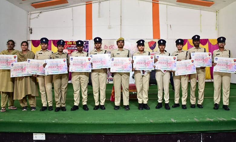 Police akka to safeguard, support girls in Telangana's Sircilla