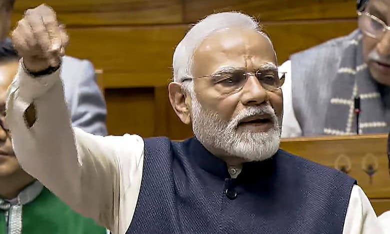 Gandhi family has a habit of amending the Constitution: PM Modi in Lok Sabha