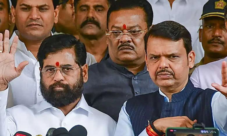 Fadnavis urges Shinde to return from Satara, talks on portfolios likely
