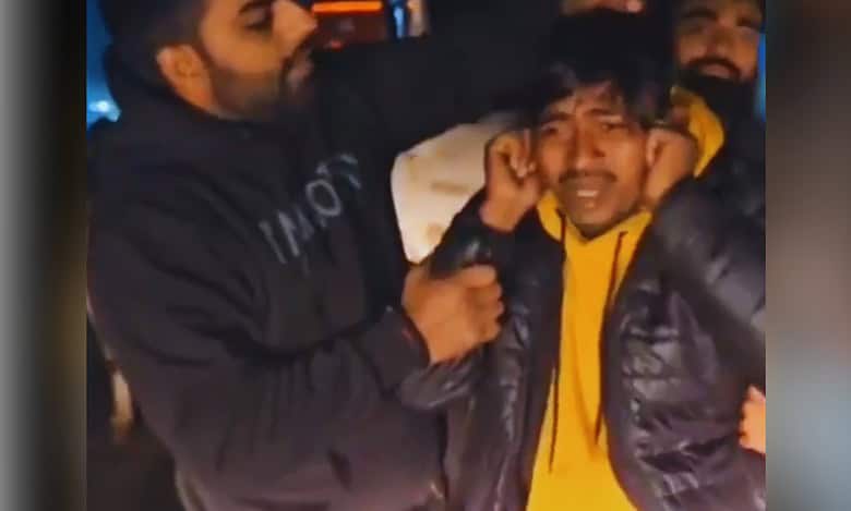Haryana: Cow vigilantes assault truck driver for transporting bulls