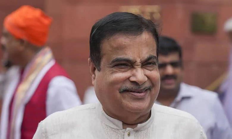 Democracy, secularism at risk if religious minorities grow: Gadkari