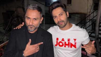 Yo Yo Honey Singh, Varun Dhawan do ‘Nain Matakka’ in West Delhi