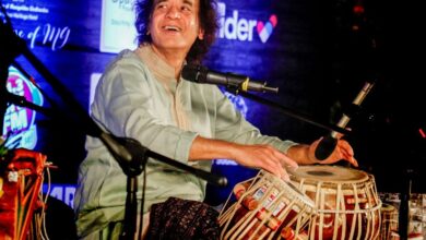 Tabla maestro Zakir Hussain