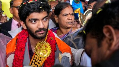 World chess champion lands in Chennai