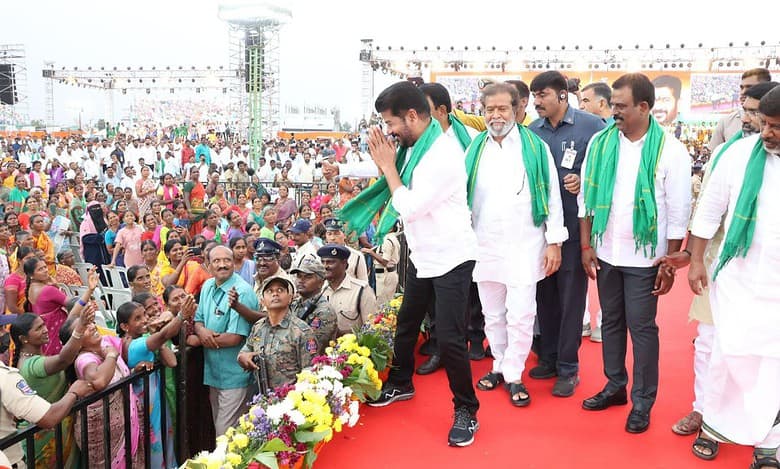 Govt paying Rs 6500 cr interest on Rs 7 lakh crore debt: Telangana CM