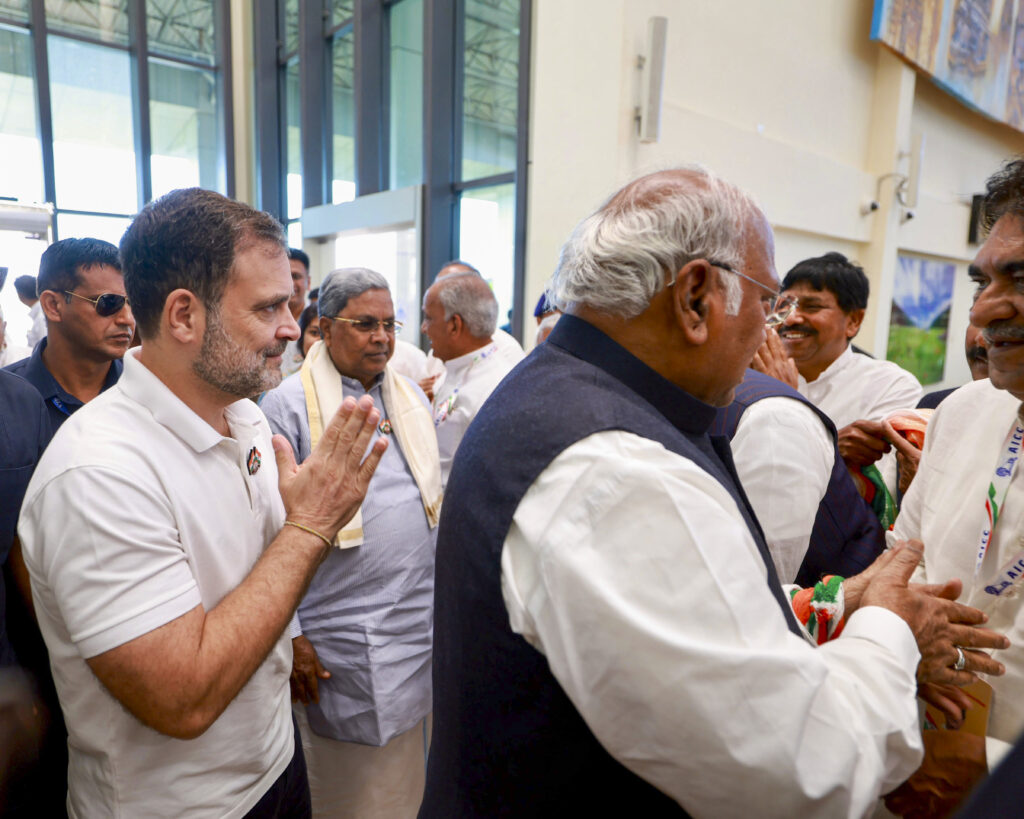Photos: Rahul Gandhi, Kharge arrive in Belagavi
