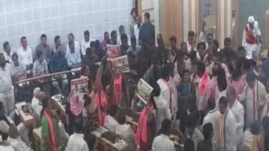 Hyderabad mayor suspends BRS corporators for protest against Telangana govt