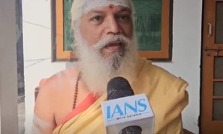 How IITian Jaishankar left US job and turned Acharya