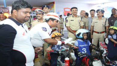 Commissioner inaugurates police stalls in Hyderabad's Numaish