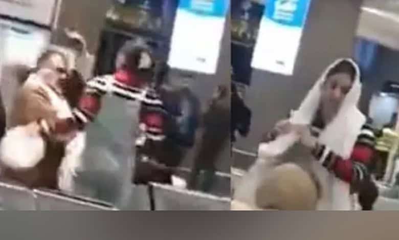 Video: Iranian woman pulls off clerics turban, dons it as hijab