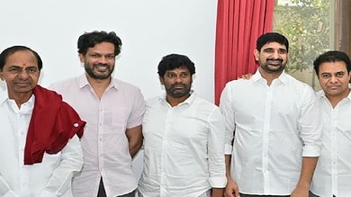KTR meets KCR in Erravalli farmhouse after ACB questioning in Formula-E case.