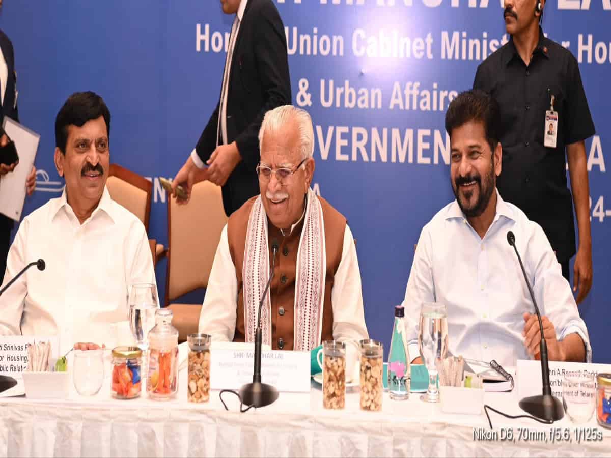 Telangana CM urges Center for JV to develop Hyderabad Metro Phase 2