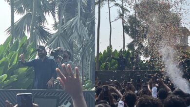 Fans celebrate Game Changer's success outside Ram Charan’s residence