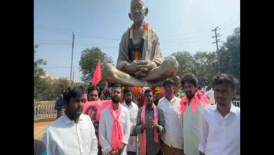 BRS mocks Congress govt over '420 promises' on Mahatama Gandhi death anniversary