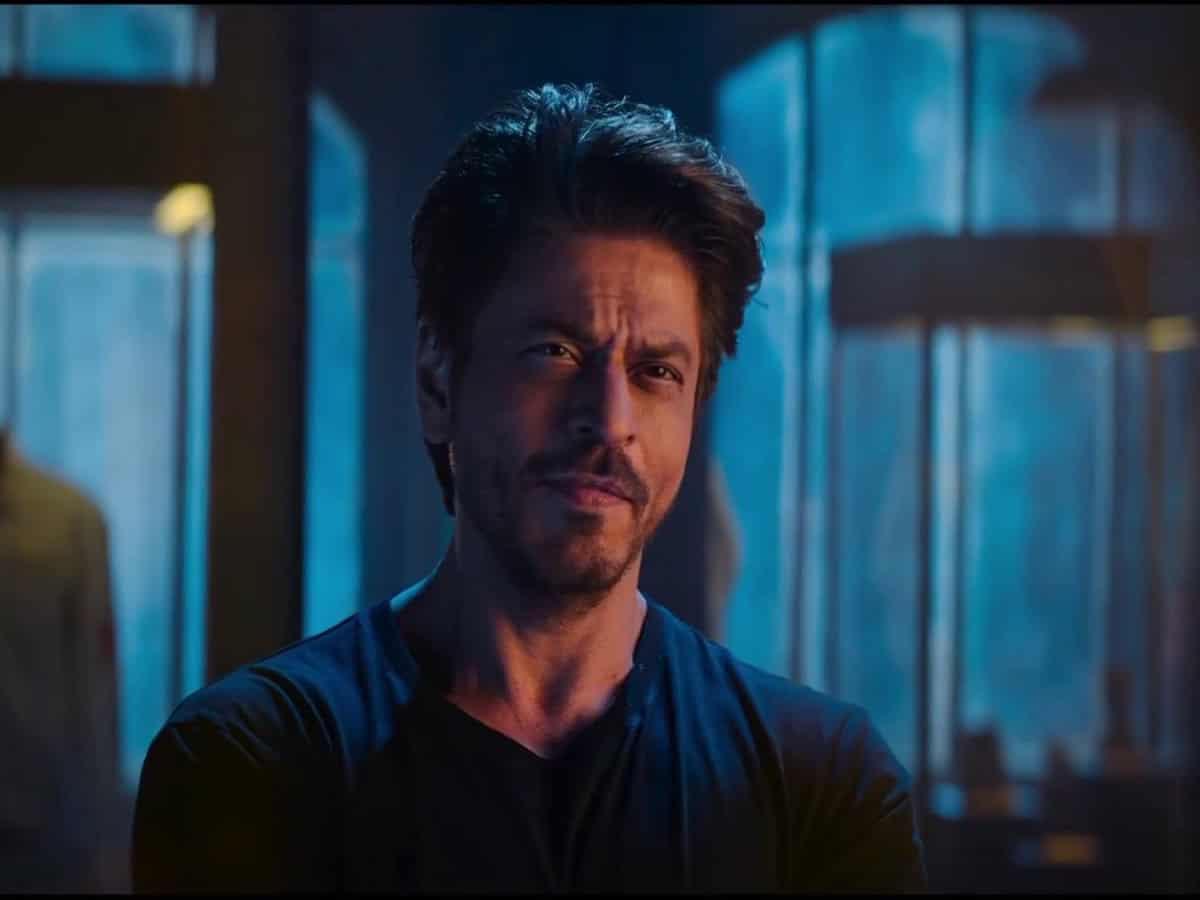 Shah Rukh Khan promises to bring a masterpiece in 2025