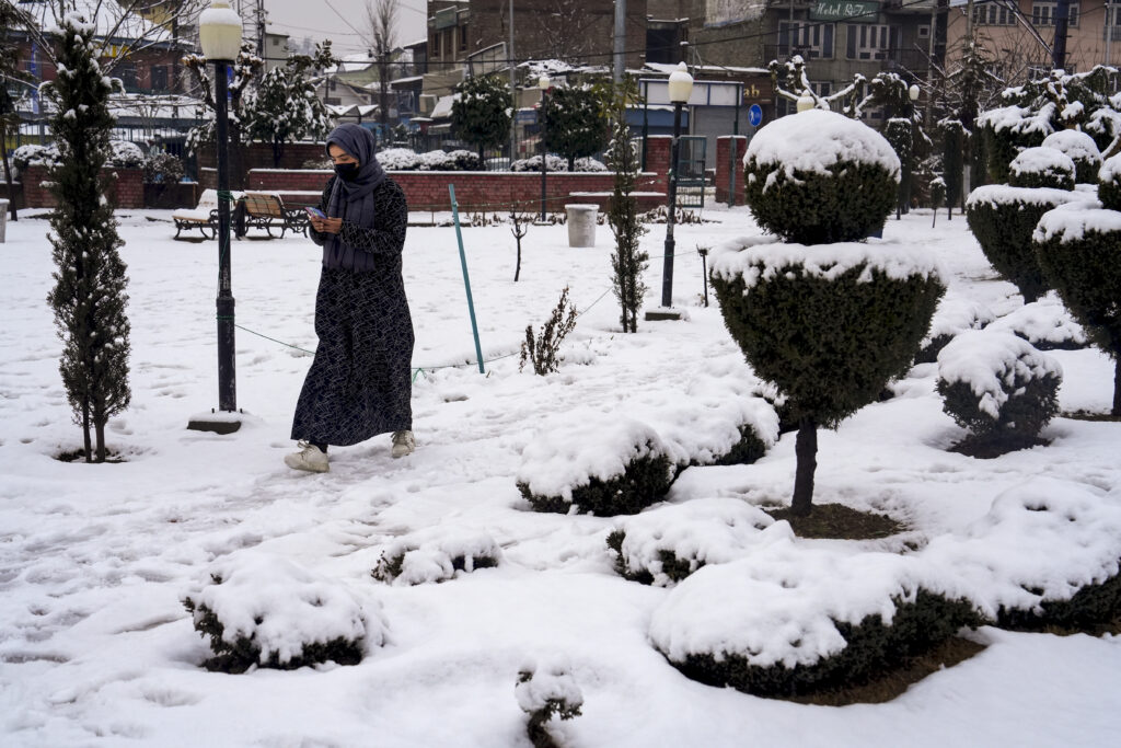 Snowfall in Srinagar