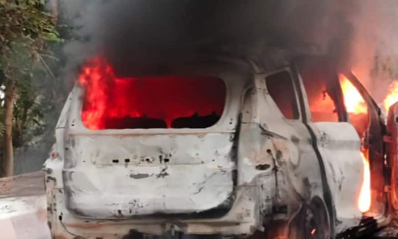 Two charred to death after car catches fire near Hyderabad