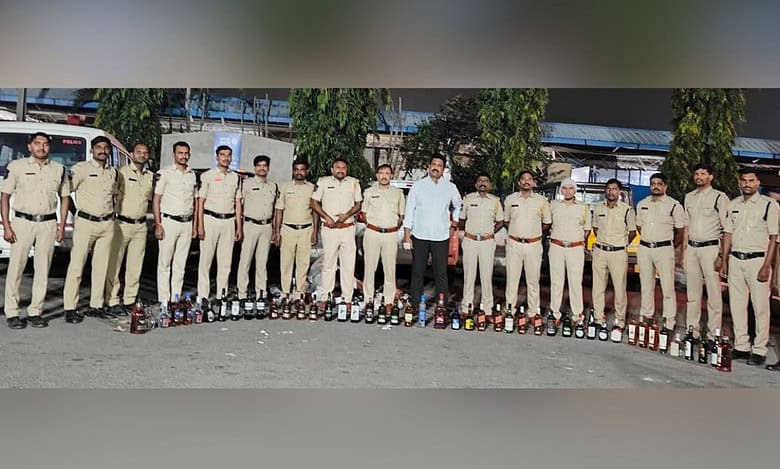 49 smuggled liquor bottles seized in Hyderabad