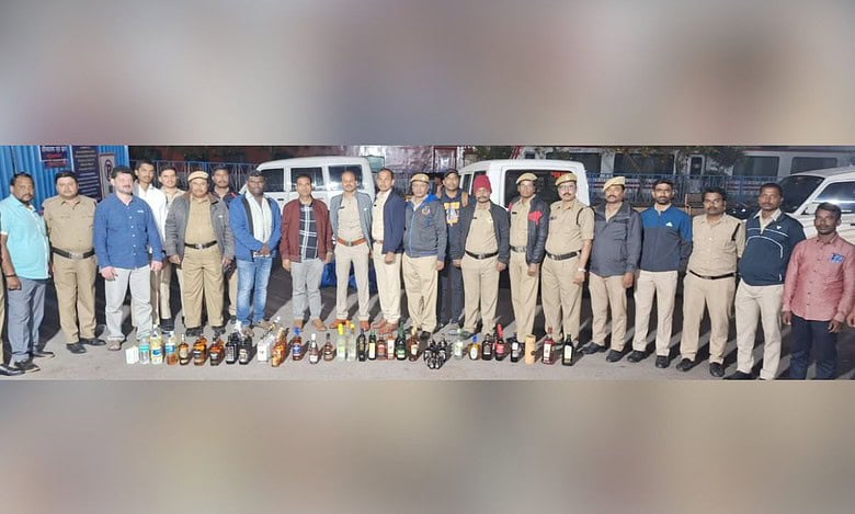Telangana excise officials seize 84 liquor bottles in VikarabadTelangana excise officials seize 84 liquor bottles in Vikarabad