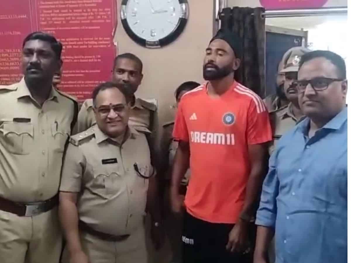Wear helmet, drive safe: Mohammed Siraj message to Hyderabadis