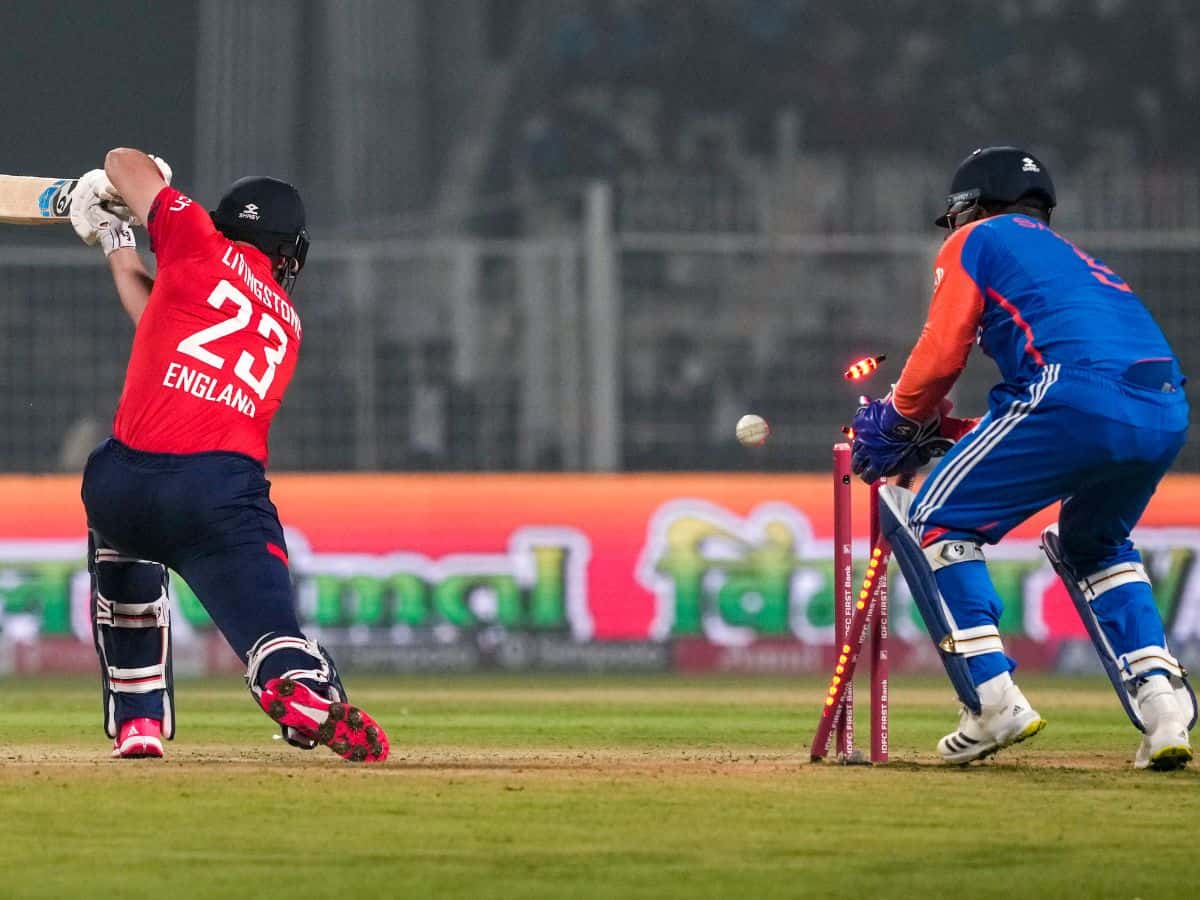 India spin a web to bowl out England for 132 in first T20I