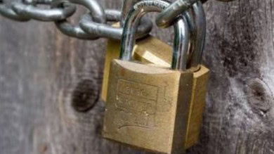 Telangana villagers lock up officials over new Praja Palana scheme launch