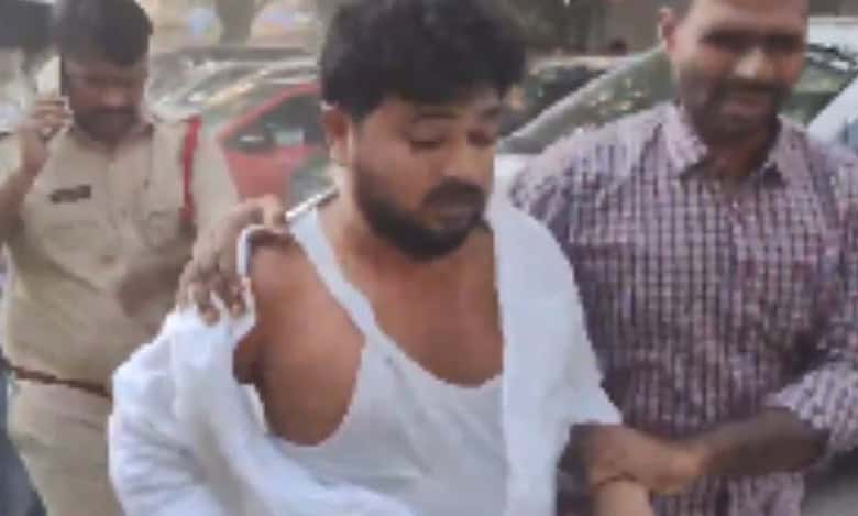 Indian youth Congress sends show cause notice to 5 Youth Congress leaders from Bhadradri Kothagudem district for creating ruckus at Gandhi Bhavan on January 22.