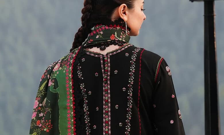 First Pakistani actress to cross 17 million on Instagram