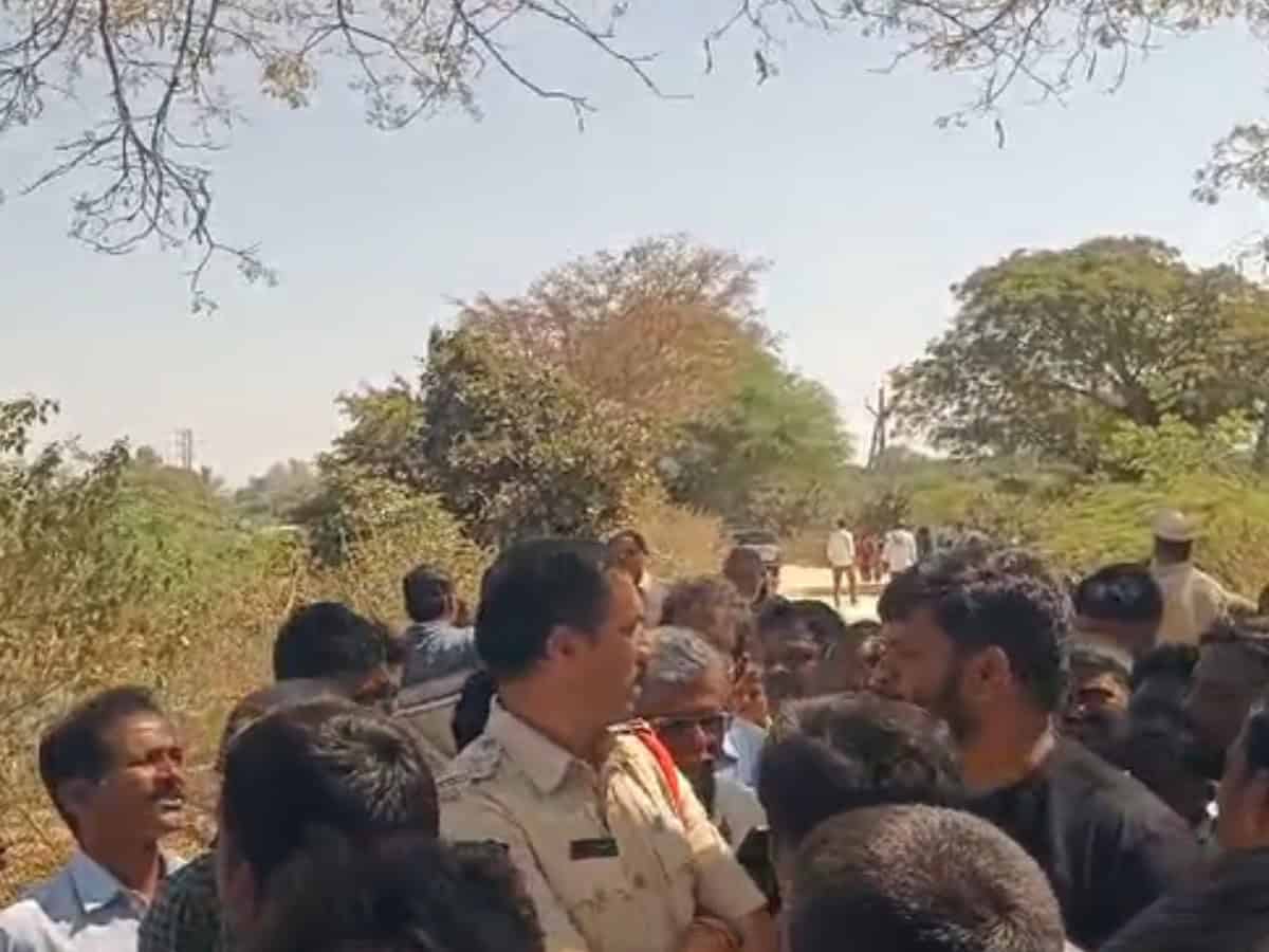 2 children die after falling into quarry in Telangana's Mahbubnagar