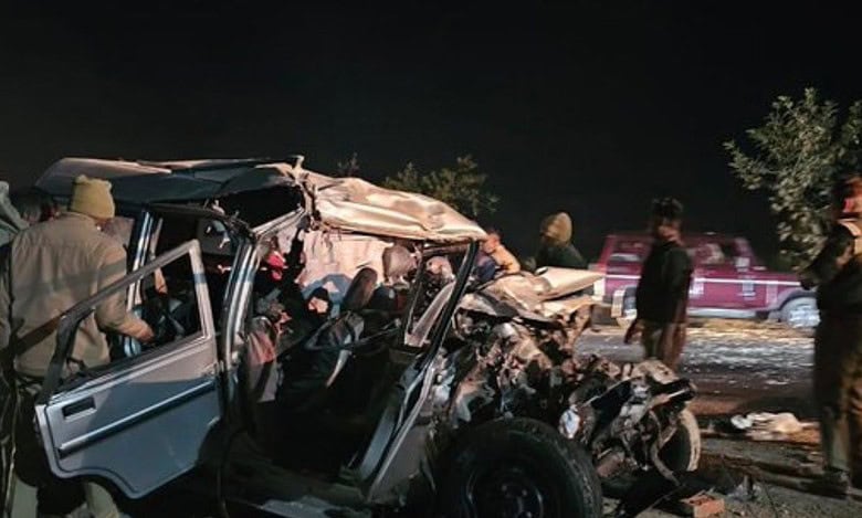 10 devotees killed as car collides with bus en route to Maha Kumbh