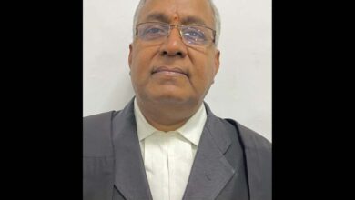 Advocate collapses while arguing in Telangana HC, dies